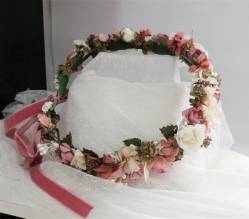 TOCADO NIÑA DIADEMA FLORAL DISEÑO ÚNICO