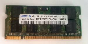 MEMORIA 1GB PC2 4200S 444 12 E3