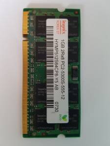 MEMORIA RAM PORTATIL 1GB PC2 5300 555 12 HYMP512S64CP8
