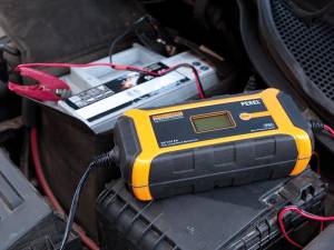 CARGADOR BATERÍA INTELIGENTE BATERÍAS PLOMO ACIDO 12V 8A